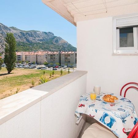 Apartment Luna 오미스 외부 사진