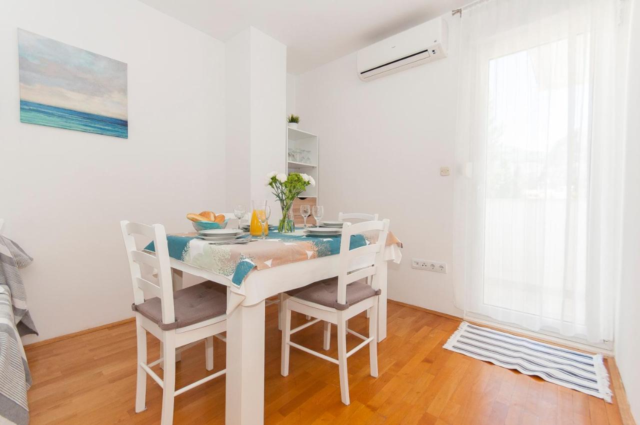 Apartment Luna 오미스 외부 사진