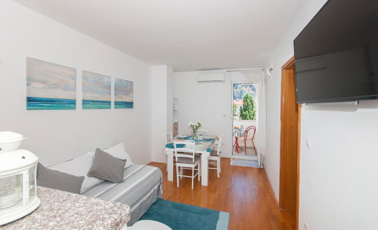 Apartment Luna 오미스 외부 사진