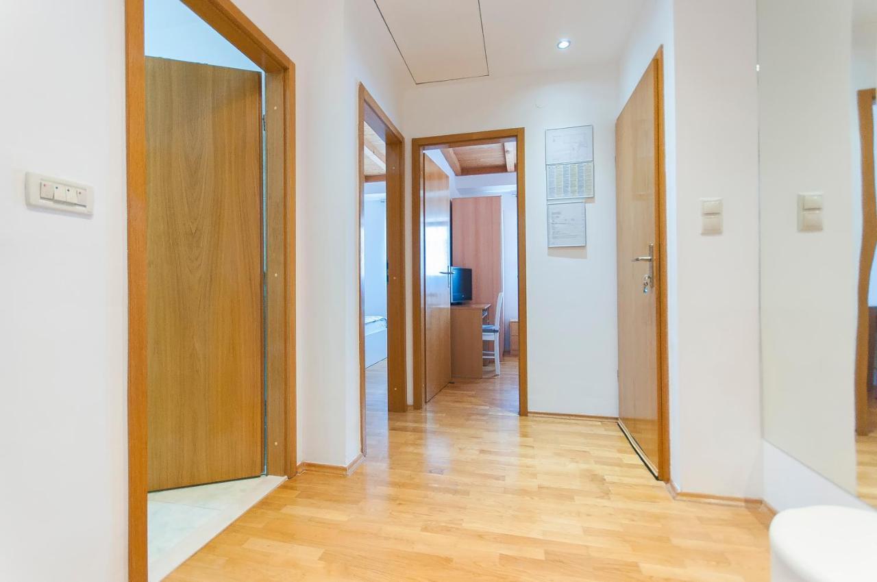 Apartment Luna 오미스 외부 사진