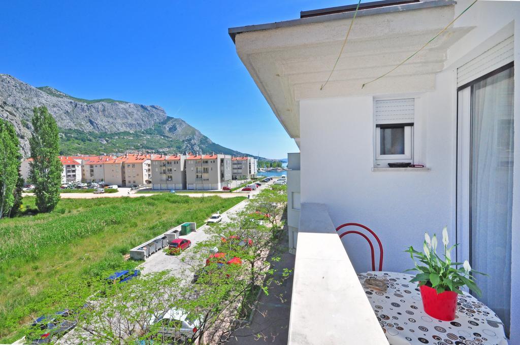 Apartment Luna 오미스 객실 사진